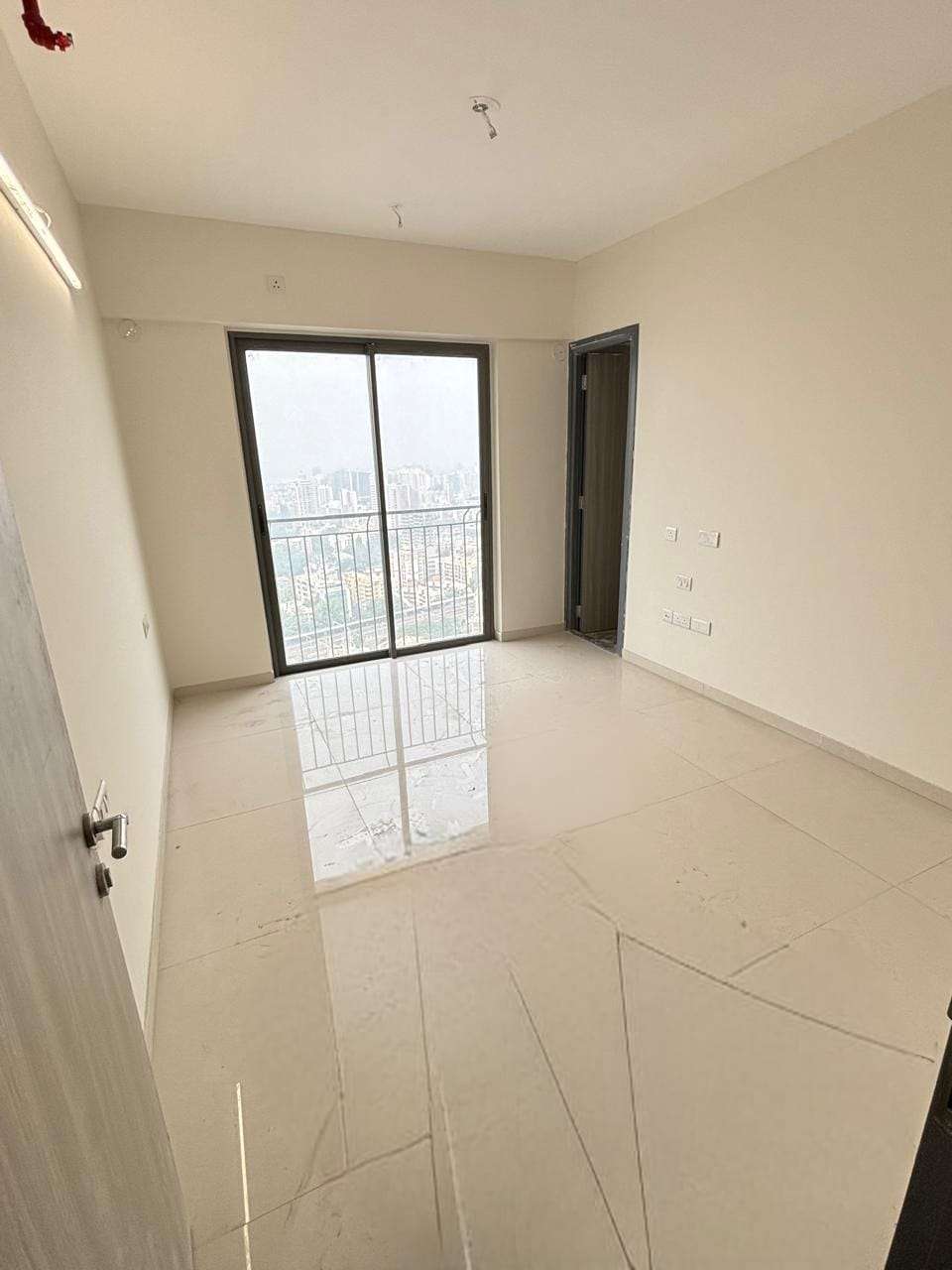 Rustomjee Summit 3 BHK (16)