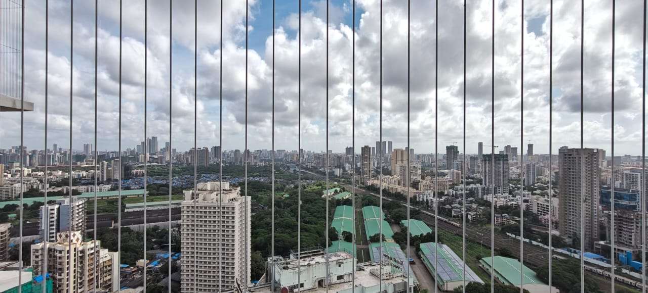 Rustomjee Summit 3 BHK (4)